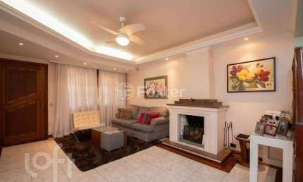 Casa com 4 quartos à venda na Rua Oito de Julho, 75, Jardim Botânico, Porto Alegre, 346 m2 por R$ 1.750.000