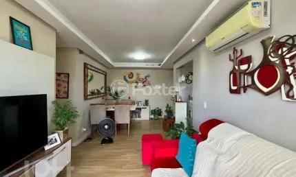 Apartamento com 3 quartos à venda na Avenida da Cavalhada, 3559, Cavalhada, Porto Alegre, 72 m2 por R$ 429.000