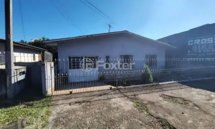 Casa com 2 quartos à venda na Rua Espírito Santo, 1202, Parque Espírito Santo, Cachoeirinha, 210 m2 por R$ 175.000