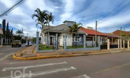 Casa com 3 quartos à venda na Rua Carlos Leopoldo Schüller, 396, Parque da Matriz, Cachoeirinha, 122 m2 por R$ 690.000