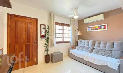 Casa com 3 quartos à venda na Rua Professor Paulo Saurin, 63, Hípica, Porto Alegre, 77 m2 por R$ 389.900