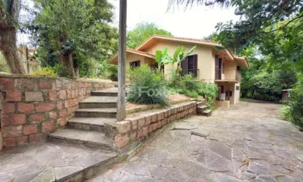 Casa com 3 quartos à venda na Travessa Paraíso, 89, Santa Tereza, Porto Alegre, 209 m2 por R$ 830.000