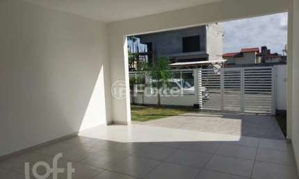 Casa com 3 quartos à venda na Rua Quatorze Bis, 184, Carianos, Florianópolis, 148 m2 por R$ 980.000