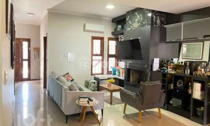 Casa com 4 quartos à venda na Rua Santo Inácio, 324, Cristo Rei, São Leopoldo, 200 m2 por R$ 990.550