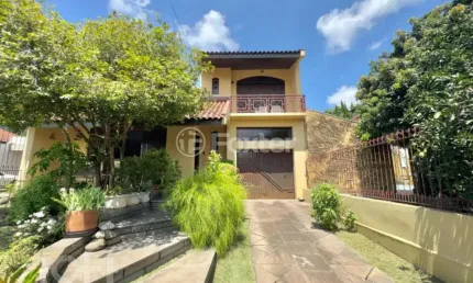 Casa com 3 quartos à venda na Rua Nações Unidas, 493, Nossa Senhora das Graças, Canoas, 189 m2 por R$ 750.000
