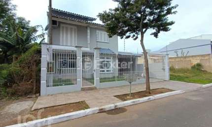 Casa com 2 quartos à venda na Rua Jorge Amado, 133, Harmonia, Canoas, 105 m2 por R$ 690.000
