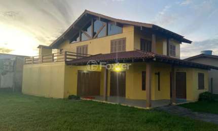 Casa com 4 quartos à venda na Rua Amazonas, 2890, Nova Tramandaí, Tramandaí, 208 m2 por R$ 760.000