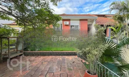 Casa com 3 quartos à venda na Rua Silvério Souto, 480, Teresópolis, Porto Alegre, 160 m2 por R$ 490.000