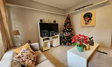 Casa com 3 quartos à venda na Rua Waldemiro Monguilhot, 85, Centro, Florianópolis, 230 m2 por R$ 1.390.000