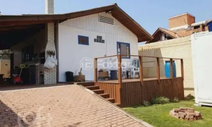 Casa com 3 quartos à venda na Rua Durval Pires da Cunha, 337, Sambaqui, Florianópolis, 60 m2 por R$ 650.000