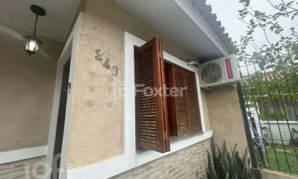 Casa com 2 quartos à venda na Rua João Pinheiro Machado, 240, Hípica, Porto Alegre, 46 m2 por R$ 310.000