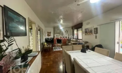Casa com 2 quartos à venda na Rua Arnaldo Ballve, 96, Jardim Itu Sabará, Porto Alegre, 153 m2 por R$ 799.000