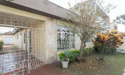 Casa com 3 quartos à venda na Travessa Afonso Mabilde, 54, Santa Maria Goretti, Porto Alegre, 149 m2 por R$ 700.000