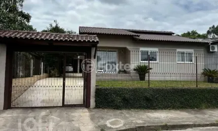 Casa com 3 quartos à venda na rua antônio josé de santana, 189, lomba do pinheiro, porto alegre, 164 m2 por r$ 519.990