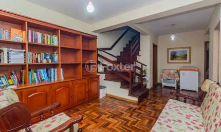 Casa com 4 quartos à venda na Rua Lima, 39, Vila João Pessoa, Porto Alegre, 261 m2 por R$ 465.000