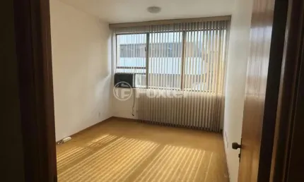 Sala comercial com 1 sala à venda na Rua Dona Laura, 354, Rio Branco, Porto Alegre, 26 m2 por R$ 280.000