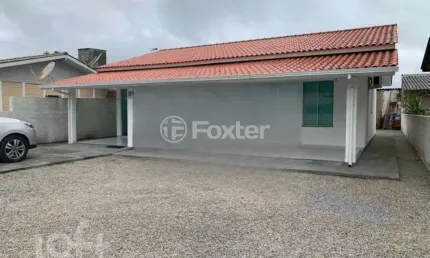 Casa com 3 quartos à venda na Rua Tradição, 1026, Enseada de Brito, Palhoça, 120 m2 por R$ 650.000