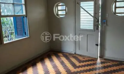Casa com 2 quartos à venda na Rua General Gomes Carneiro, 917, Medianeira, Porto Alegre, 75 m2 por R$ 450.000