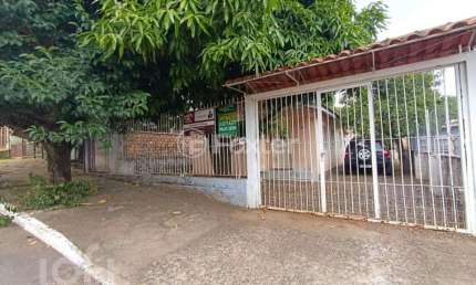 Casa com 3 quartos à venda na Rua Monteiro Lobato, 699, Igara, Canoas, 100 m2 por R$ 390.000