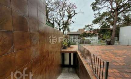 Casa com 3 quartos à venda na Rua Matias José Bins, 371, Três Figueiras, Porto Alegre, 337 m2 por R$ 3.200.000