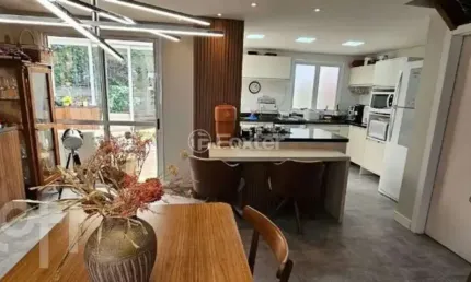 Casa em condomínio fechado com 3 quartos à venda na Rua Adão Gregory, 200, Mário Quintana, Porto Alegre, 199 m2 por R$ 579.000