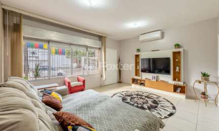 Casa com 4 quartos à venda na Avenida Brino, 128, Santa Maria Goretti, Porto Alegre, 154 m2 por R$ 800.000