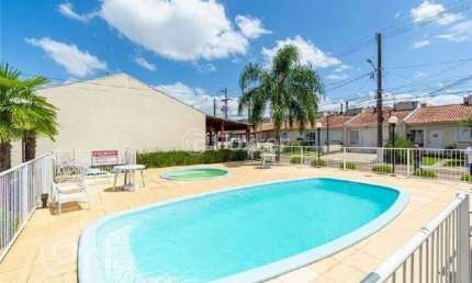 Casa com 2 quartos à venda na Rua Santa Eulália, 57, Olaria, Canoas, 57 m2 por R$ 300.000