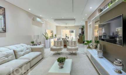 Casa com 3 quartos à venda na Rua Constantino Moura de Azevedo, 62, Estância Velha, Canoas, 200 m2 por R$ 1.800.000