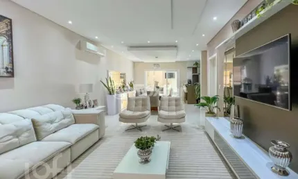 Casa com 3 quartos à venda na Rua Constantino Moura de Azevedo, 62, Estância Velha, Canoas, 200 m2 por R$ 1.800.000