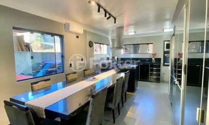 Casa com 4 quartos à venda na Rua Corrêa de Mello, 1060, Sarandi, Porto Alegre, 240 m2 por R$ 795.000