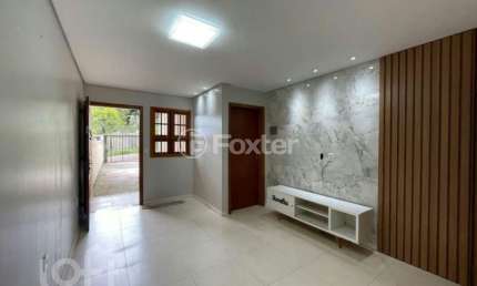 Casa com 2 quartos à venda na Rua Nestor Moraes, 412, Lomba da Palmeira, Sapucaia do Sul, 63 m2 por R$ 299.000