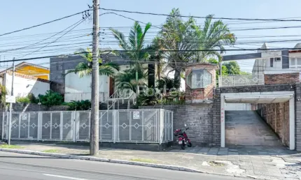 Casa comercial com 1 sala à venda na avenida da cavalhada, 4967, cavalhada, porto alegre, 240 m2 por r$ 1.400.000