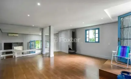 Casa com 2 quartos à venda na Rua Professor Clemente Pinto, 229, Medianeira, Porto Alegre, 163 m2 por R$ 905.000