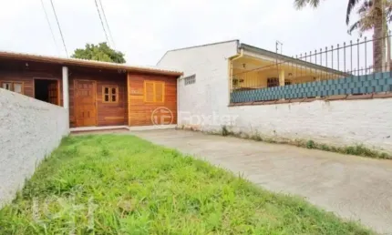 Casa com 2 quartos à venda na Praça Frederico Westphalen, 79, Cavalhada, Porto Alegre, 47 m2 por R$ 450.000