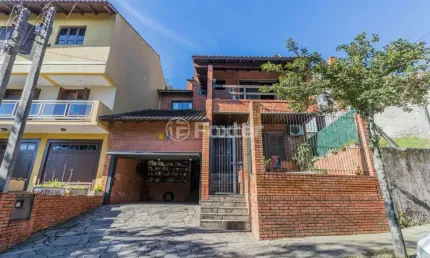 Casa com 5 quartos à venda na Rua Fernando Osório, 590, Teresópolis, Porto Alegre, 205 m2 por R$ 795.000