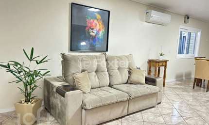 Casa com 3 quartos à venda na Rua Aldo Locatelli, 407, Parque Santo Inácio, Esteio, 198 m2 por R$ 580.000