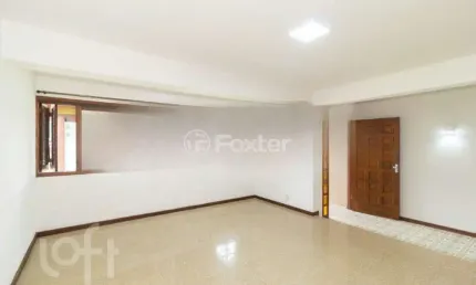 Casa com 4 quartos à venda na Avenida Guaíba, 13166, Guarujá, Porto Alegre, 334 m2 por R$ 900.000