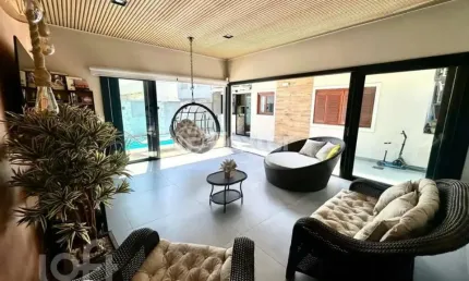 Casa com 3 quartos à venda na Rua das Gardênias, 43, Parque da Matriz, Gravataí, 170 m2 por R$ 1.189.000