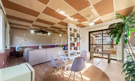 Casa com 5 quartos à venda na Rua Professor Ulisses Cabral, 290, Chácara das Pedras, Porto Alegre, 500 m2 por R$ 1.890.000
