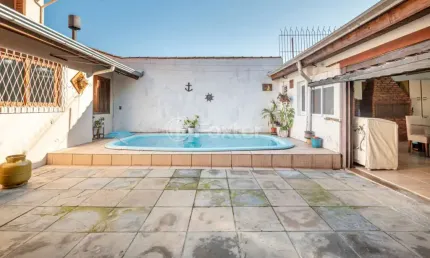 Casa com 3 quartos à venda na Rua Anchieta, 156, Teresópolis, Porto Alegre, 120 m2 por R$ 900.000