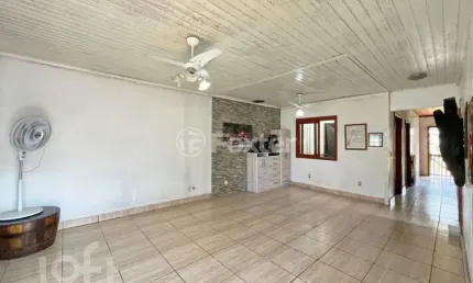 Casa com 2 quartos à venda na Rua Jerolomo Minuzo, 349, Vila Nova, Porto Alegre, 107 m2 por R$ 500.000
