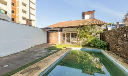 Casa com 3 quartos à venda na rua artur fabião carneiro, 242, passo da areia, porto alegre, 160 m2 por r$ 1.090.000