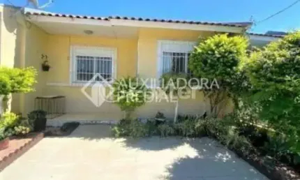 Casa com 3 quartos à venda na Rua Ruth Totta, 505, Hípica, Porto Alegre, 46 m2 por R$ 420.000