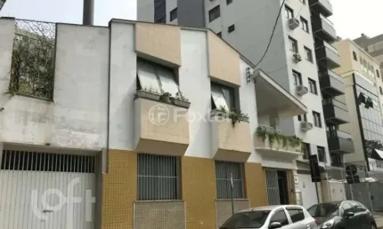Casa com 7 quartos à venda na rua emir rosa, 553, centro, florianópolis, 400 m2 por r$ 3.500.000