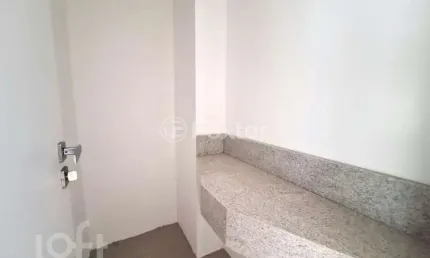 Apartamento com 1 quarto à venda na rua castro alves, 1063, independência, porto alegre, 41 m2 por r$ 750.000