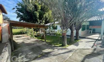 Casa com 4 quartos à venda na Rua dos Pescadores, 770, Pinheira, Palhoça, 100 m2 por R$ 800.000