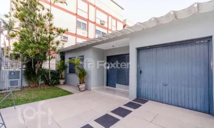 Casa com 4 quartos à venda na Rua Alberto Torres, 80, Centro, Canoas, 278 m2 por R$ 1.200.000