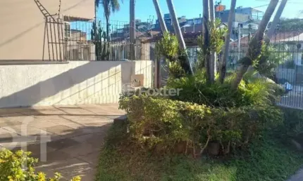 Casa com 2 quartos à venda na Rua Salvio Soares, 103, Nonoai, Porto Alegre, 160 m2 por R$ 995.000