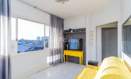 Apartamento com 2 quartos à venda na Avenida Farrapos, 1965, Floresta, Porto Alegre, 66 m2 por R$ 200.000