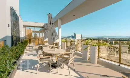 Apartamento com 2 quartos à venda na avenida das raias, 320, jurerê internacional, florianópolis, 89 m2 por r$ 1.600.000